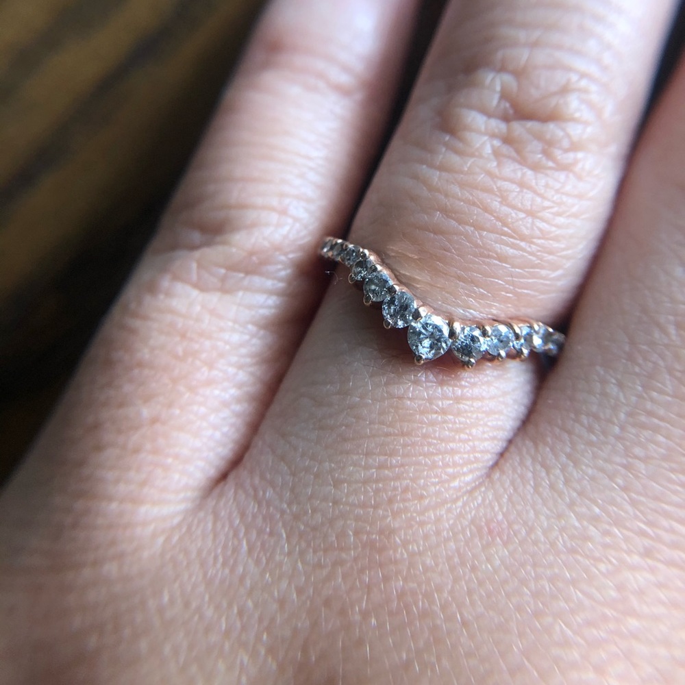 14k rose gold curved band salt & pepper diamonds